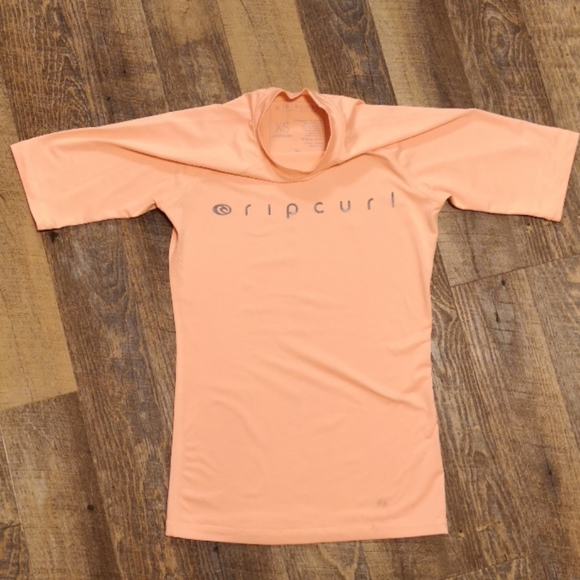 Short sleeve rash guard top - Picture 2 of 2